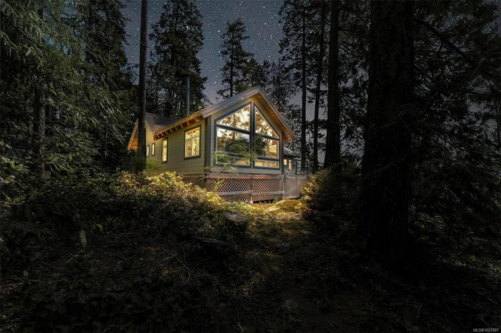 Cedarwood Island – Private island in British Columbia, Canada